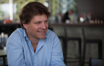 Guy Spier, Founder and Managing Partner of Aquamarine Capital, on emotions and investing